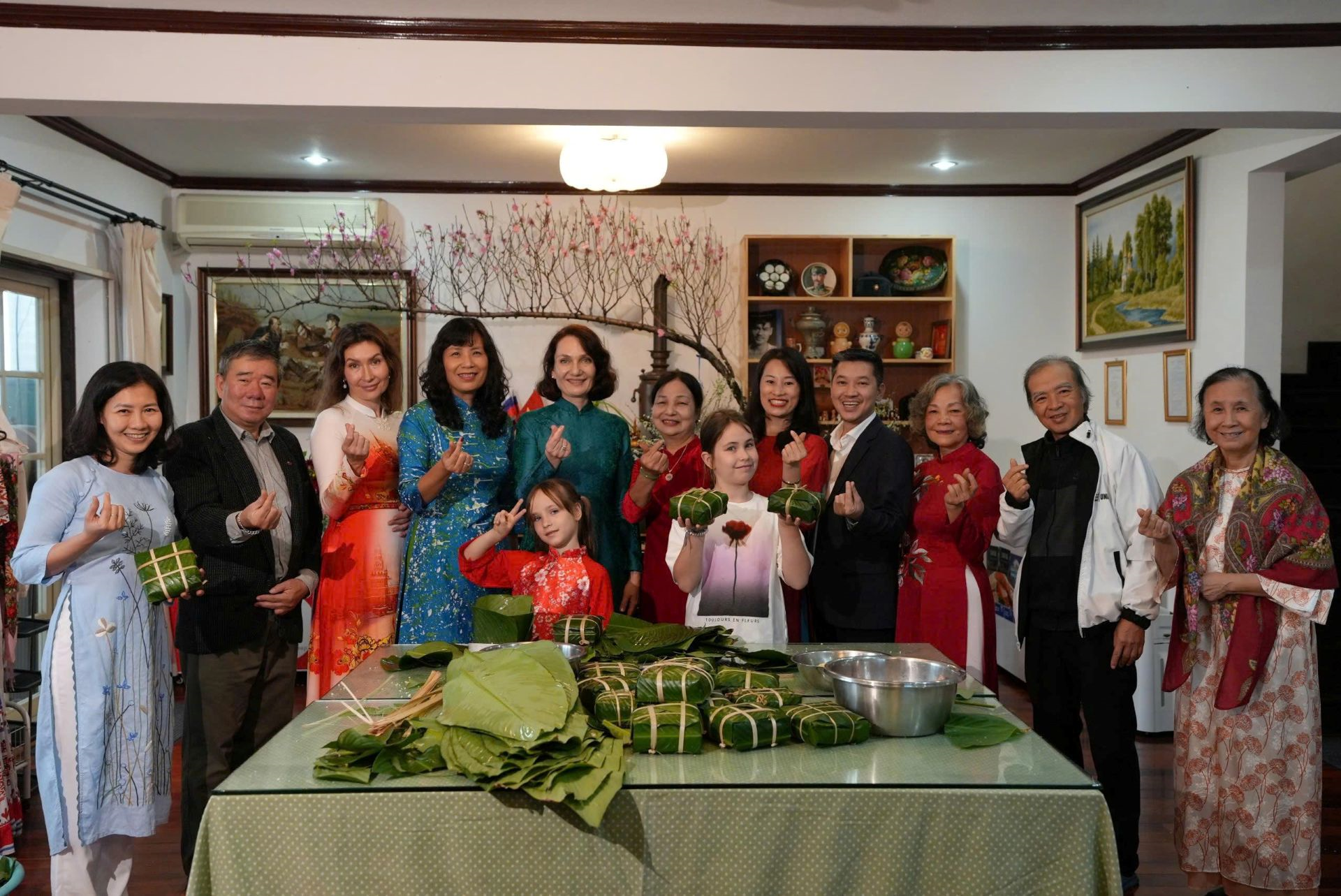 Hương sen, vị nếp và bản giao hưởng văn hóa Việt - Nga

